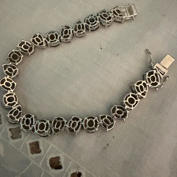 EUC Smoky quartz silver bracelet - Picture 3 of 9